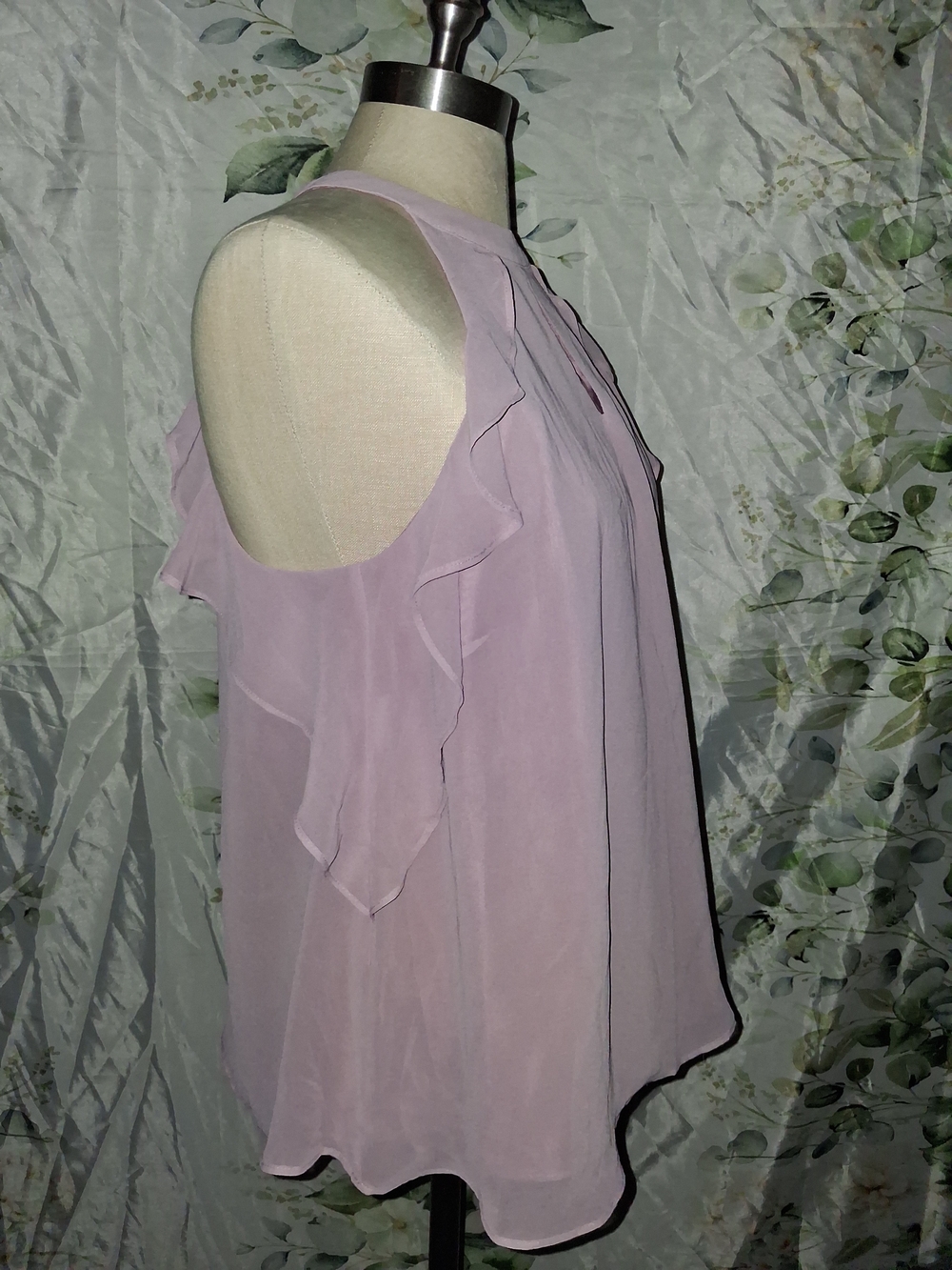 5For$12 Lilac Subtle Ruffle Sleevless Top - Picture 3 of 5